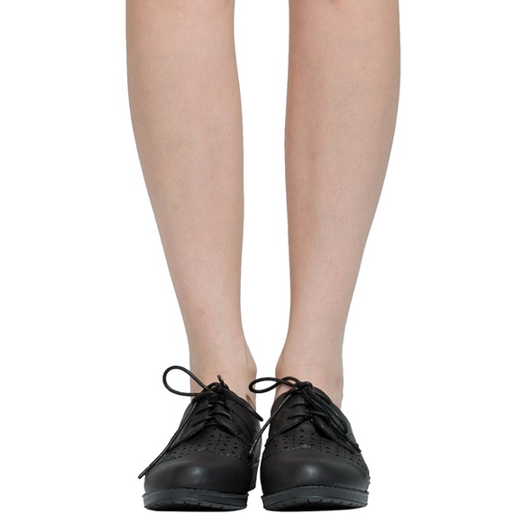 Women Closed Toe Shoe Lace Up Oxford Vintage LEESA - Picture 7 of 8